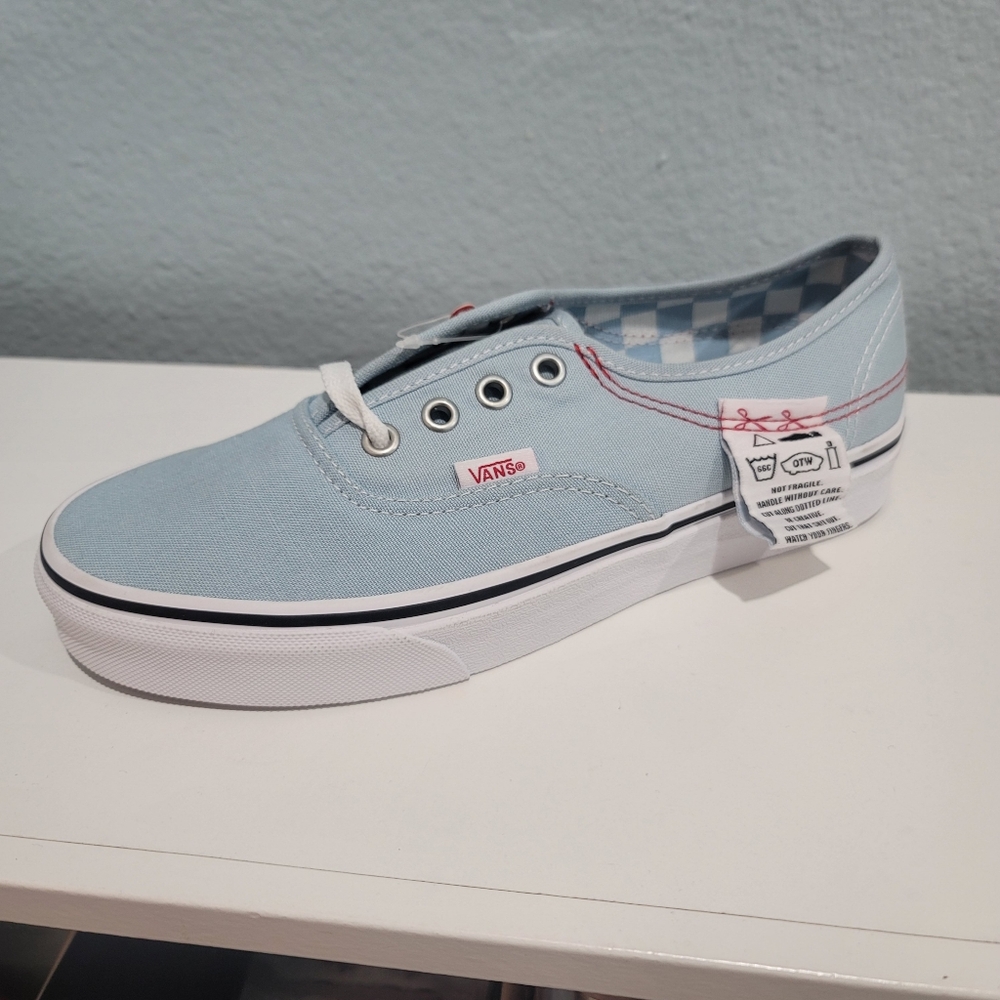NWT - Vans Light Blue Sneakers size men's 6 Women's 7.5